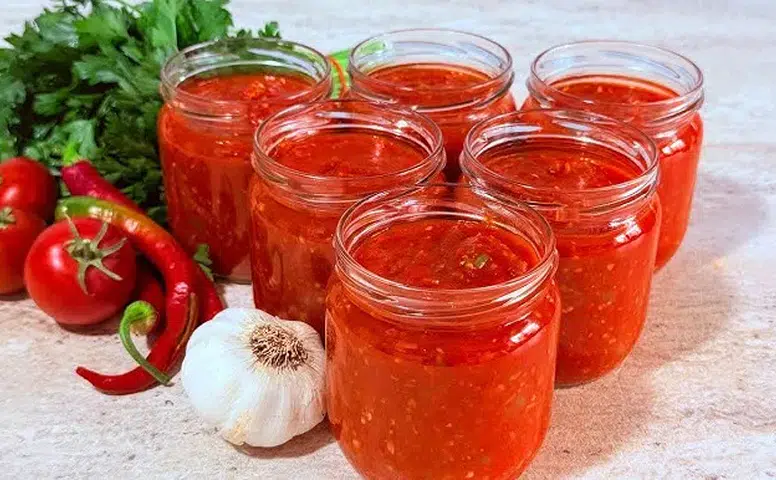 Kahvaltıya Lezzet Katacak Domates Sosu Tarifi!