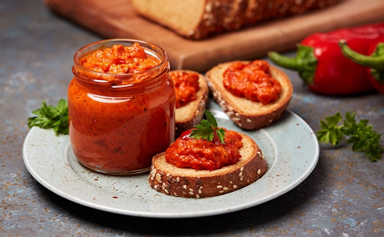 Ev Yapımı Ajvar Sosu Nasıl Yapılır?
