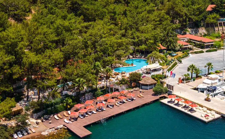 Ege'nin Saklı Cenneti: Martı Hemithea Hotel ile Yaz Tatilinizi Yeniden Şekillendirin!