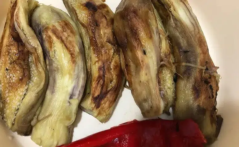 Közlenmiş Patlıcan Tarifi ile Sofralarınızda Fark Yaratın!