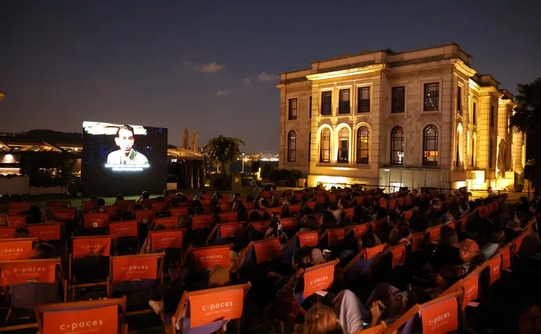 Boğaz'da Feriye ile Yazın Renkli Dünyası: Kültür, Gastronomi ve Sinema Bir Arada!