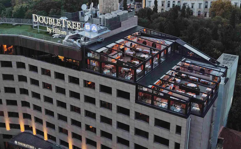 İstanbul'a Yeni Bir Lezzet Durağı: Gastronomi Terası Ziyaretçilerini Ağırlamaya Başladı!