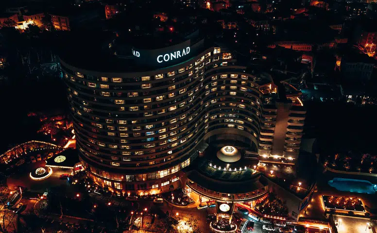Conrad İstanbul Bosphorus, Müzik ve Gastronomi Tutkunlarını Buluşturuyor: Street Food Festivali Başlıyor!