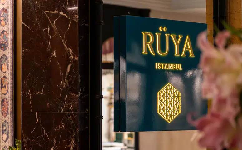 Çırağan Palace Kempinski'nin Rüya İstanbul Restoranı, Travel + Leisure'in En İyi 25 Yeni Otel Restoranı Listesinde Yer Aldı!